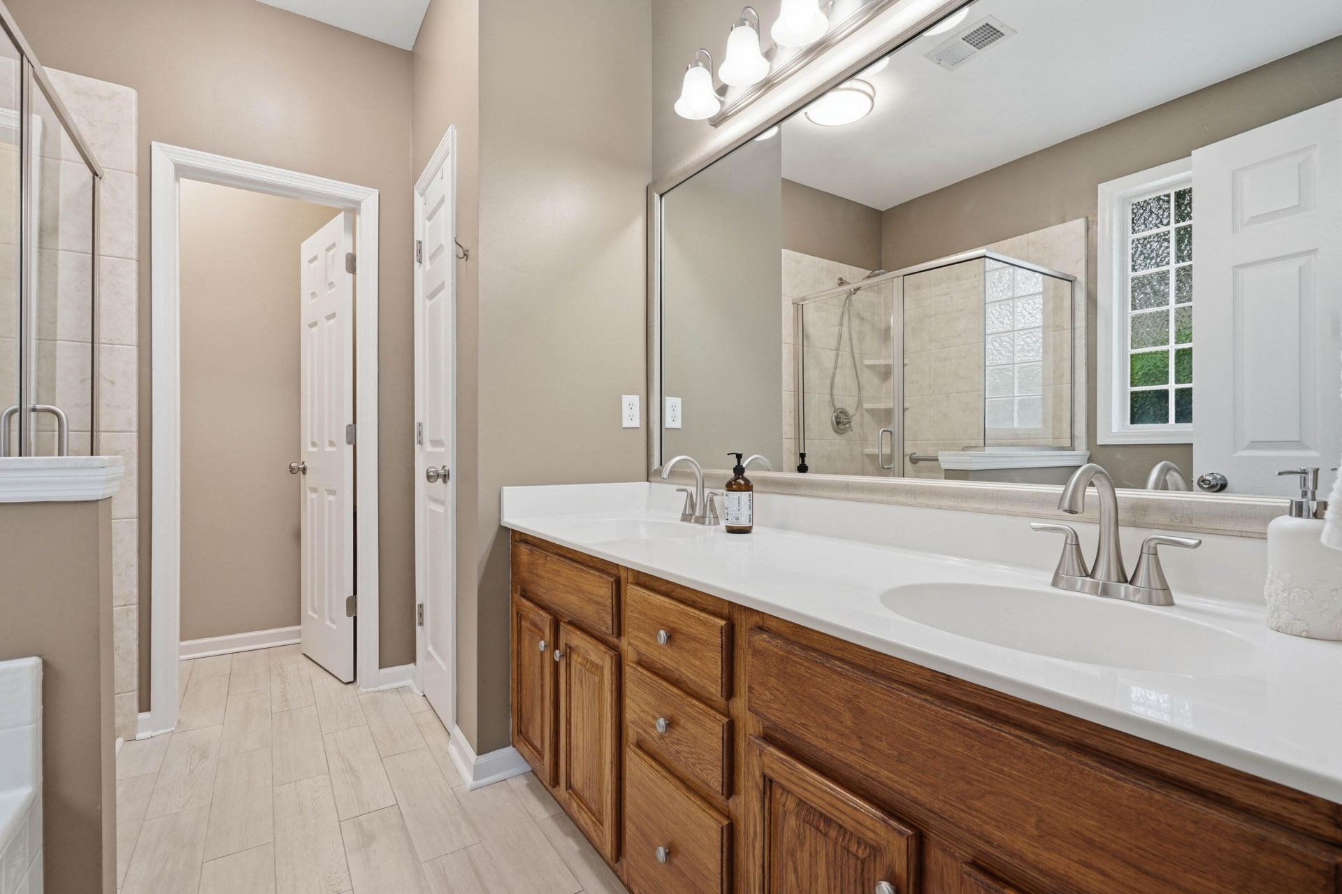 101 Tanglewood Circle Photo 39