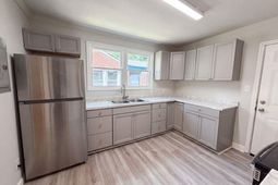 2257 Chappelle Street  photo 4