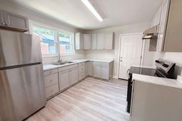 2257 Chappelle Street  photo 4