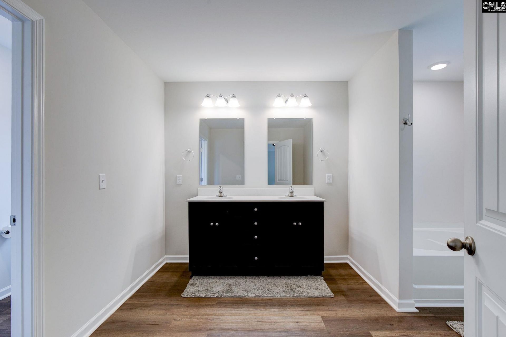 180 Blue Grace Road  Photo 32