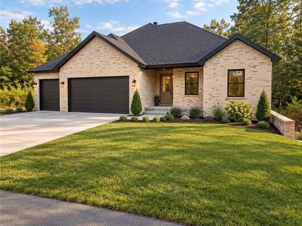 6 Carnahan Lane, Bella Vista, AR 72715