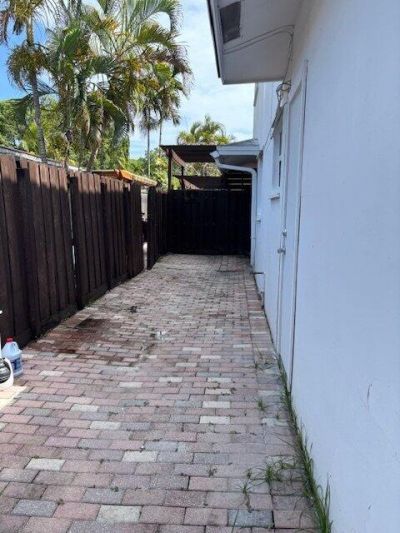 1637 NE 5th Street, Unit 2, Fort Lauderdale, FL 33301 Photo