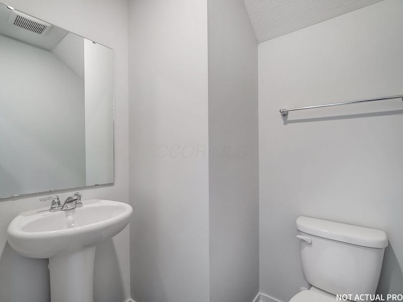 1388 Marinelli Drive E, Columbus, OH 43228 Photo 25