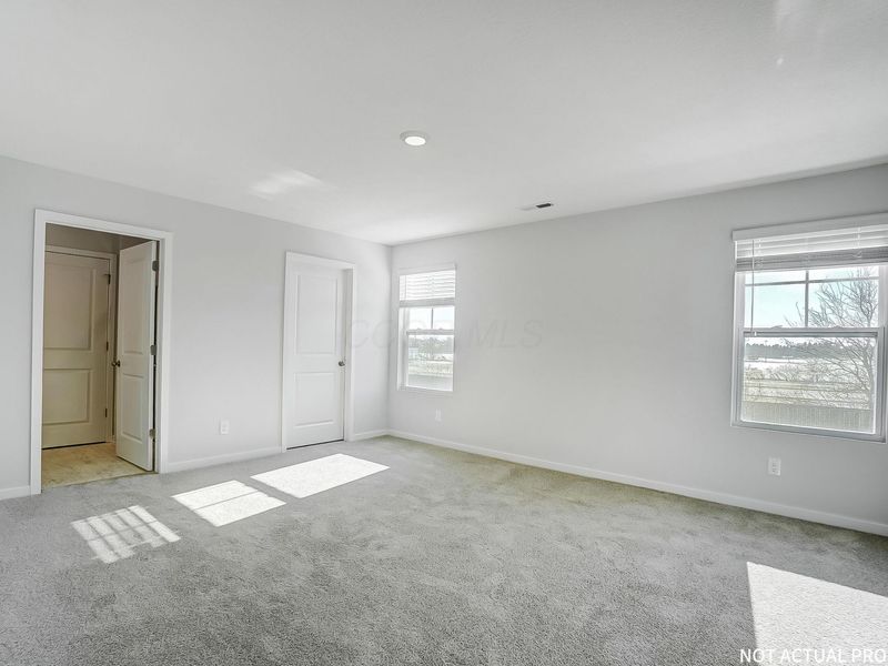 1388 Marinelli Drive E, Columbus, OH 43228 Photo 30