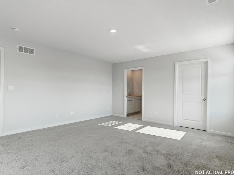 1388 Marinelli Drive E, Columbus, OH 43228 Photo 32