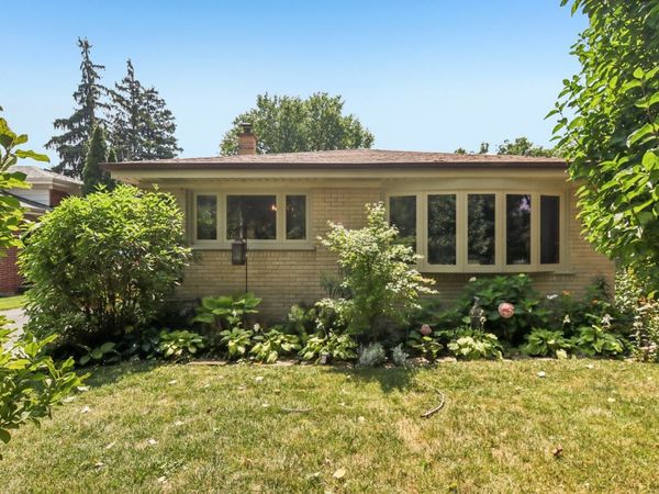 205 Glenview Road , Glenview, IL 60025