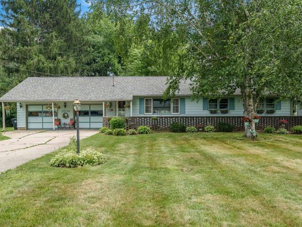 2530 Sunset Drive, Beloit, WI 53511