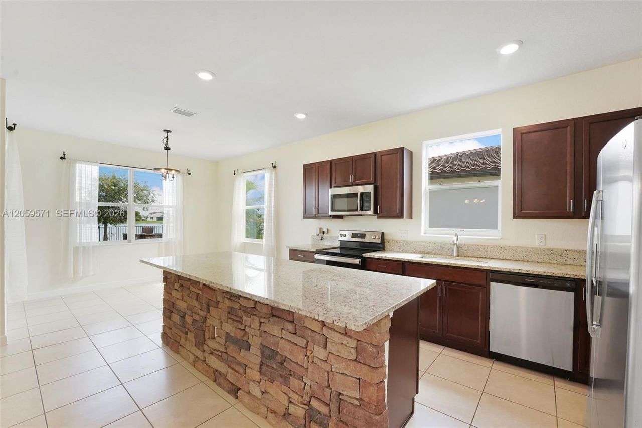8341 NW Greenbank Cir , Port Saint Lucie, FL 34987 Photo