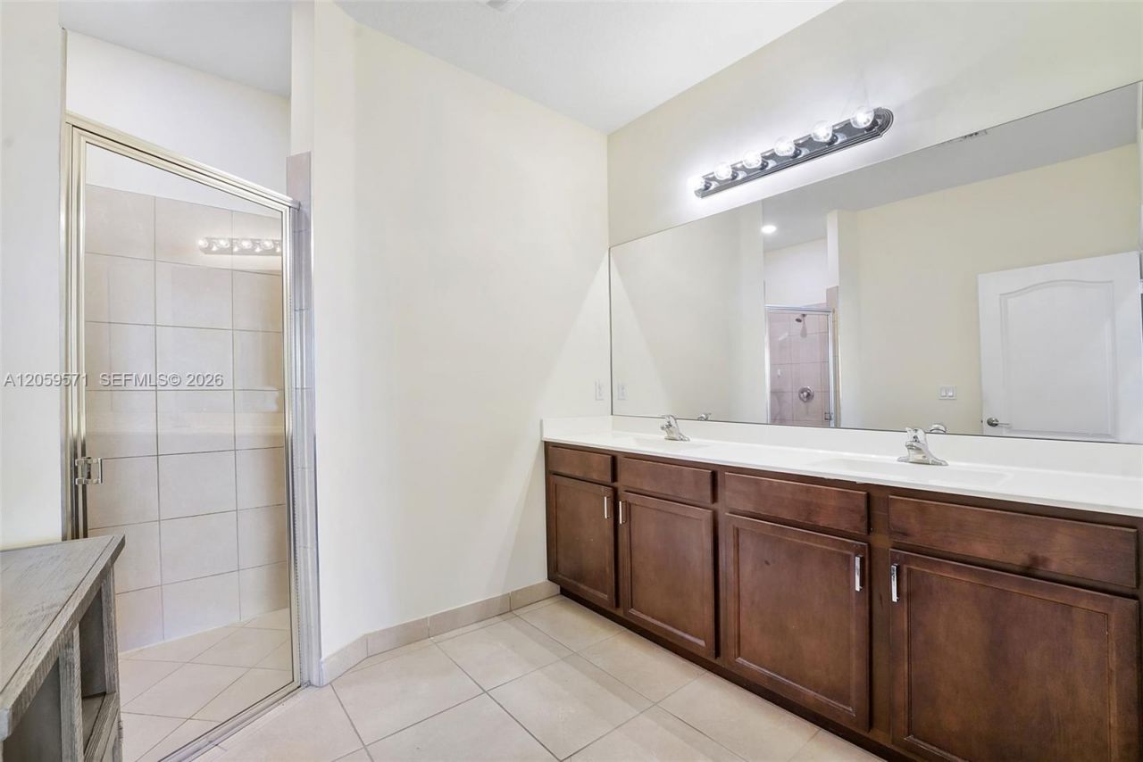8341 NW Greenbank Cir , Port Saint Lucie, FL 34987 Photo