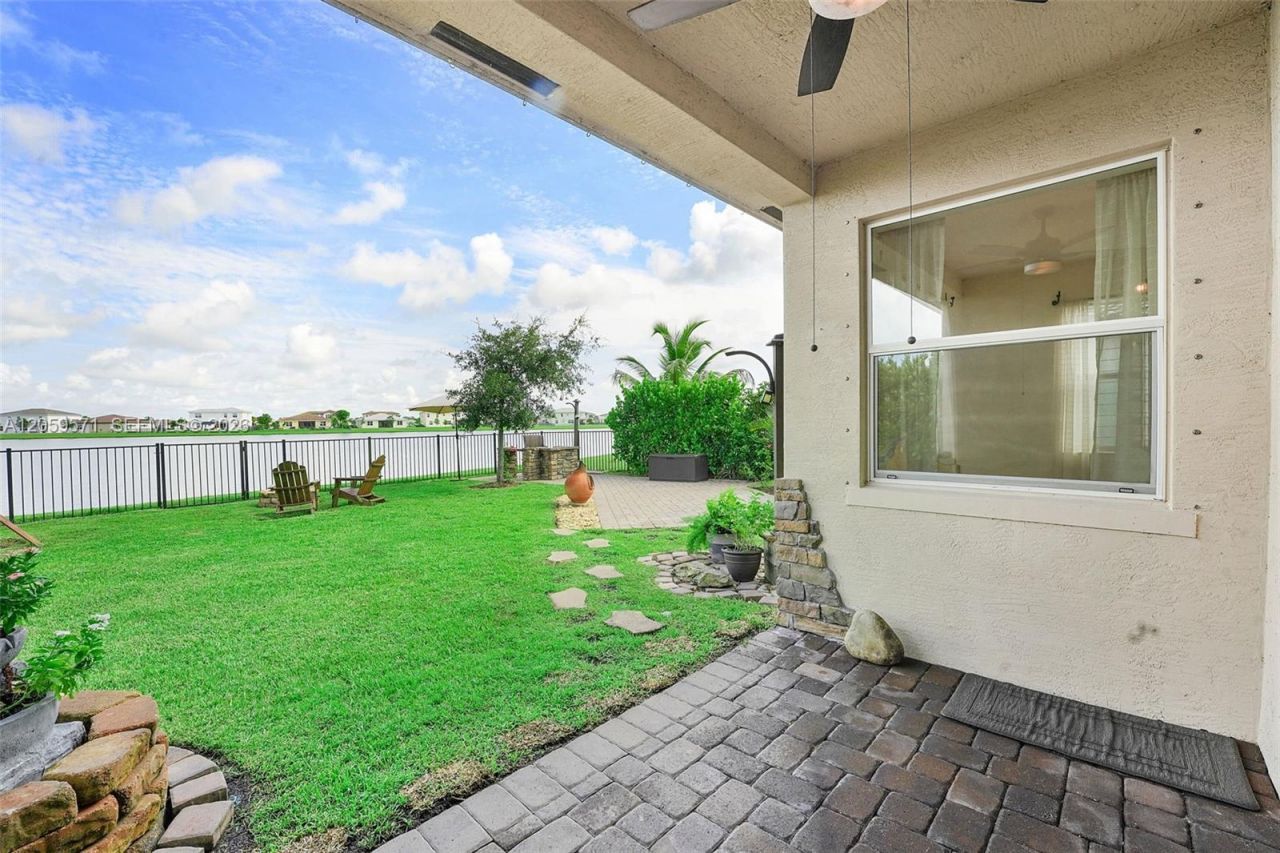8341 NW Greenbank Cir , Port Saint Lucie, FL 34987 Photo