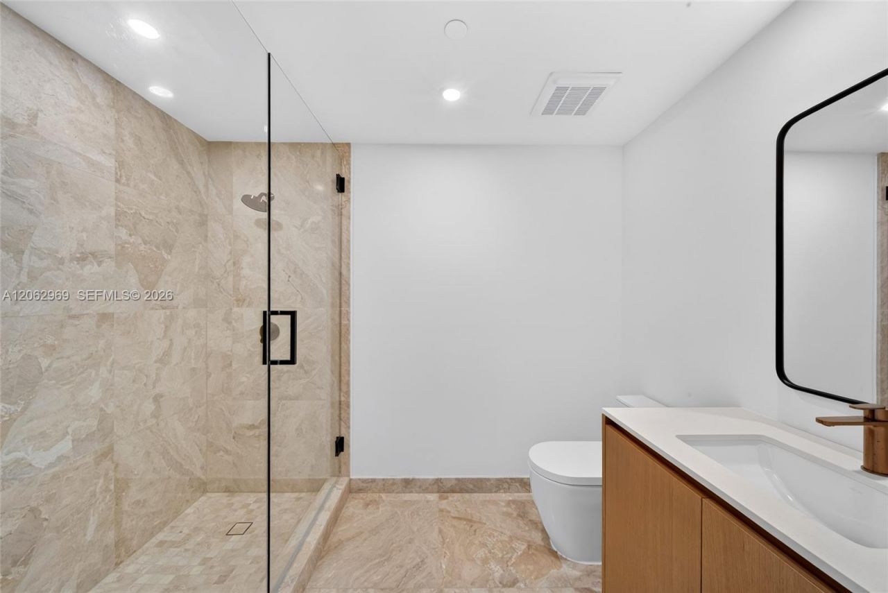 1176 97th St, Unit 501, Bay Harbor Islands, FL 33154 Photo
