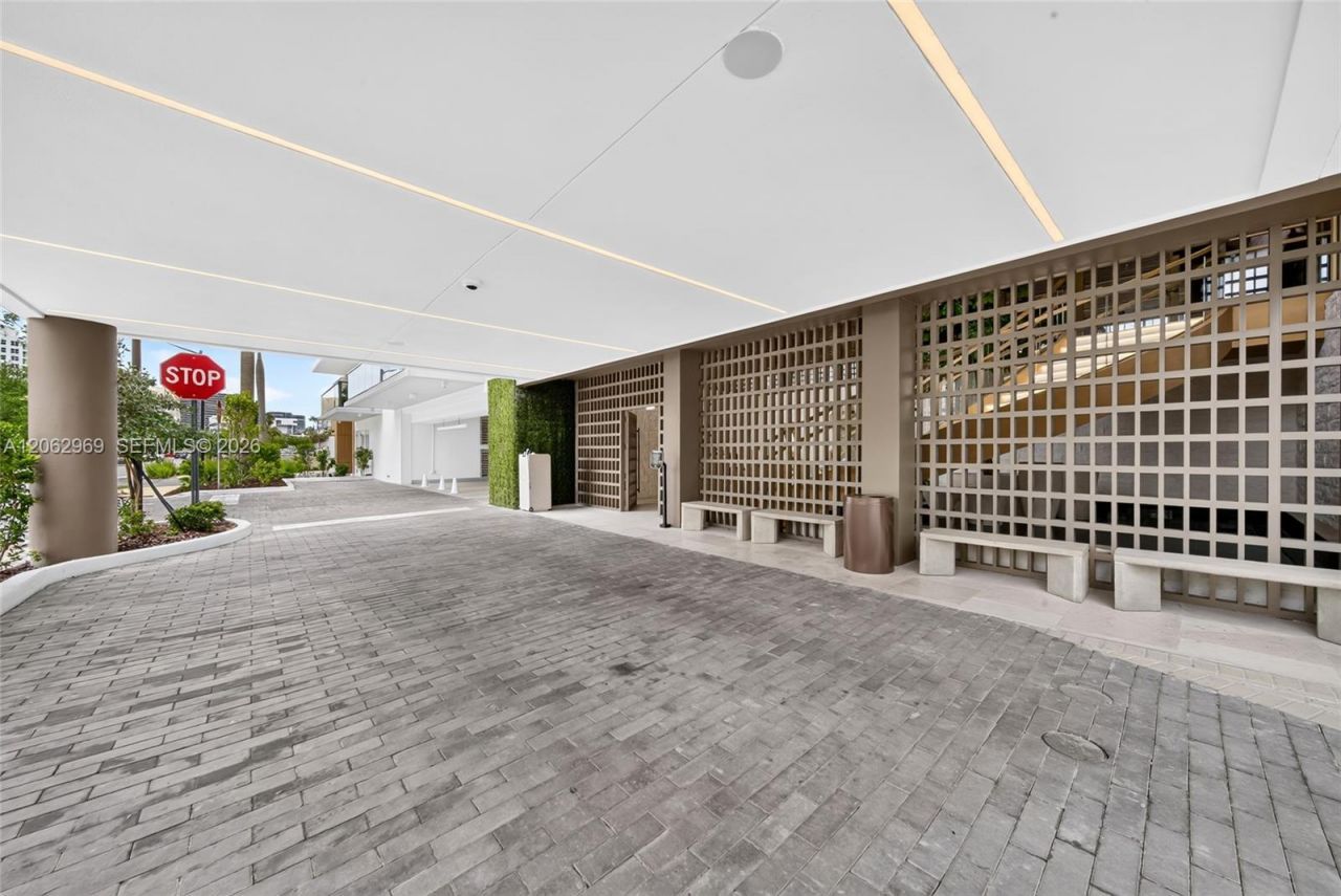1176 97th St, Unit 501, Bay Harbor Islands, FL 33154 Photo