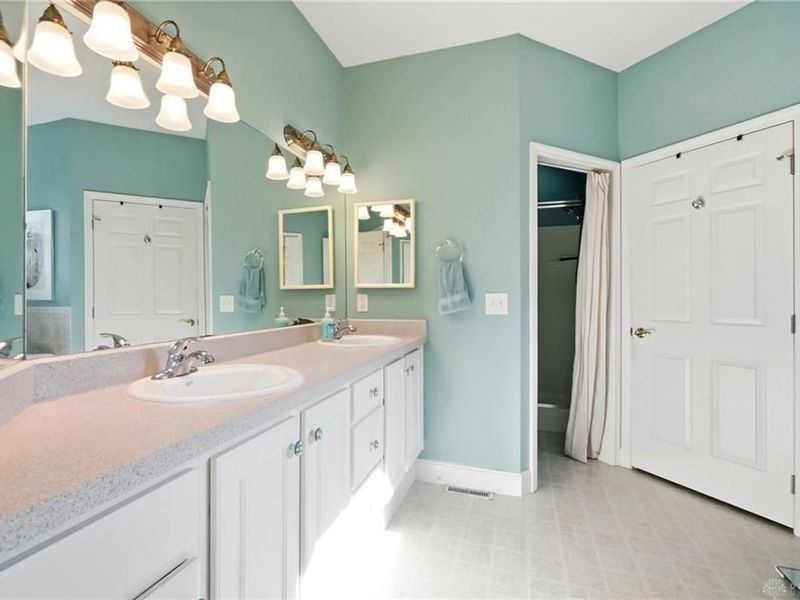 1256 Forest Walk Drive, Centerville, OH 45459 Photo 30