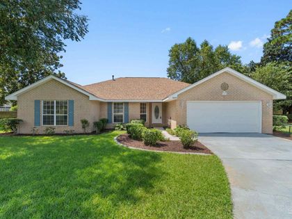 9277 Hansel Dr Navarre, FL 32566