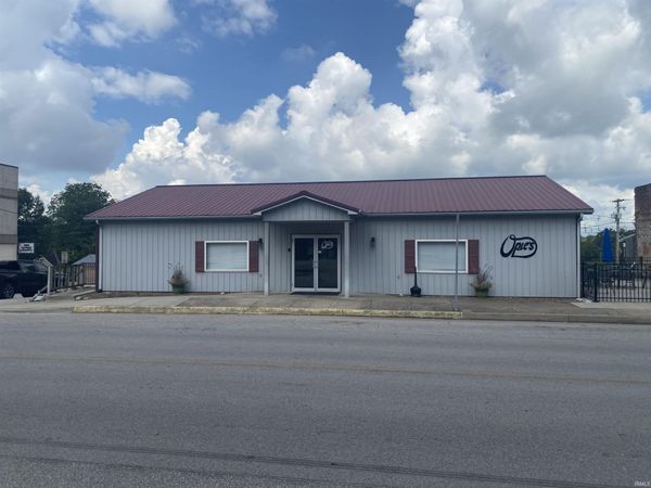 1 N Main Street, Chrisney, IN 47611