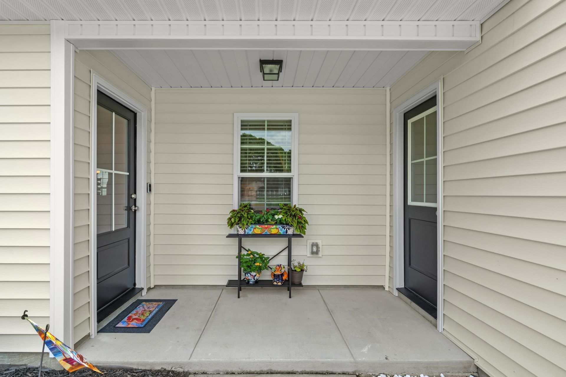 9655 Kings Grant Dr.  Photo 42