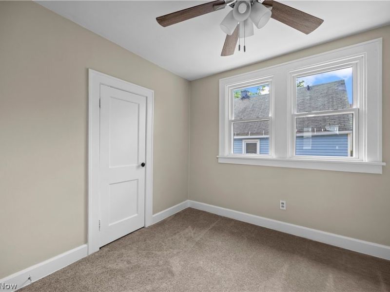 2054 Magee Street, Lakewood, OH 44107 Photo 10