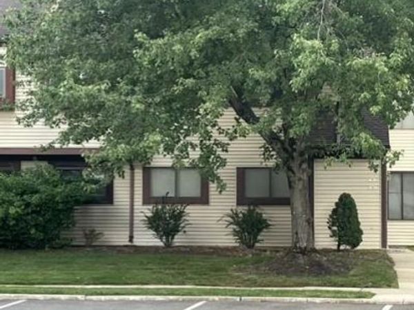 702 Jacob Court, Dayton, NJ 08810