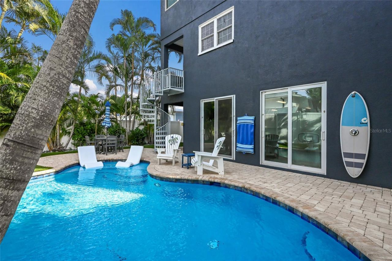 159 Crescent Drive, Anna Maria, FL 34216 Photo