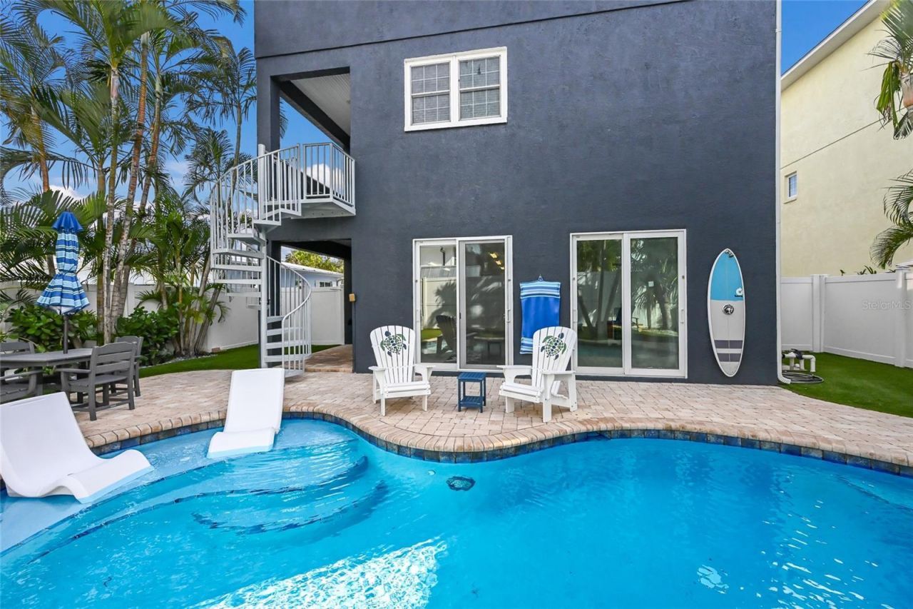159 Crescent Drive, Anna Maria, FL 34216 Photo