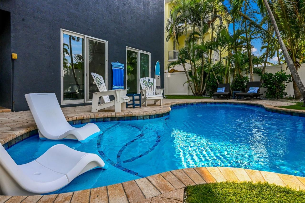 159 Crescent Drive, Anna Maria, FL 34216 Photo