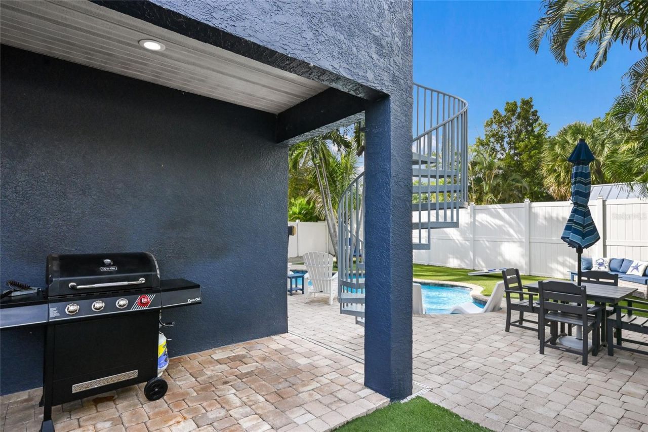 159 Crescent Drive, Anna Maria, FL 34216 Photo