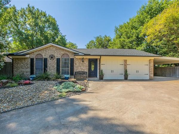 4208 Shipley Court, Benbrook, TX 76116
