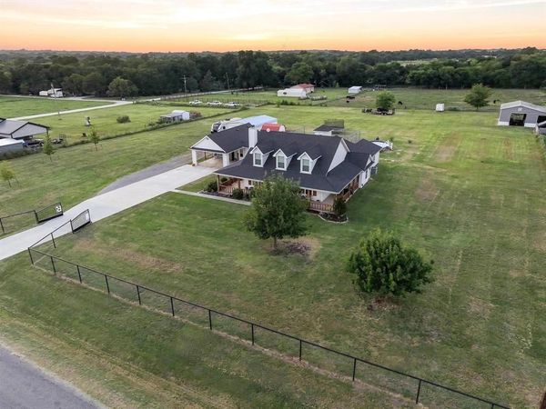 2455 County Road 700 , Farmersville, TX 75442