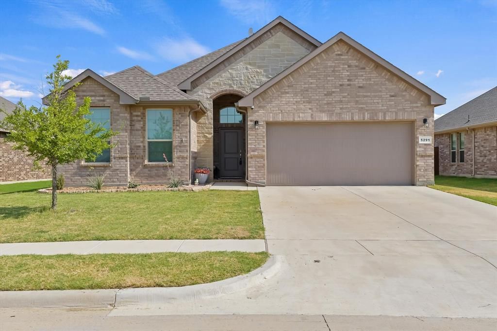 5291 Crystal Lake Avenue, Krum, TX 76249 Main Photo