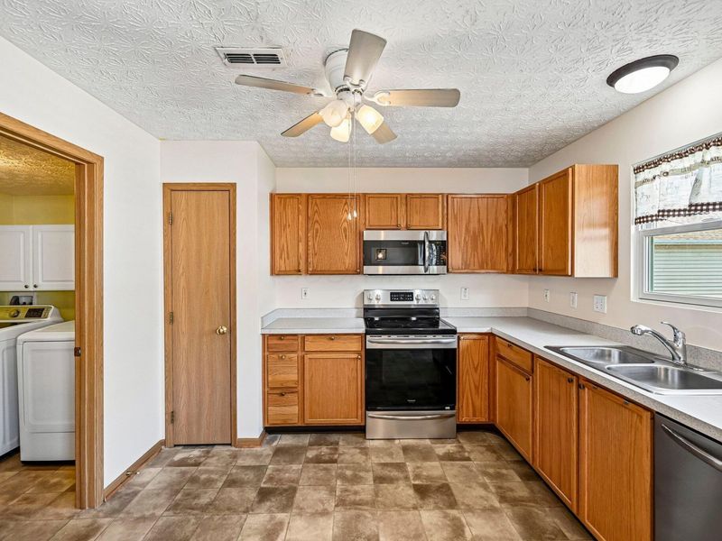 5404 Glendalough Street , Unit C, Canal Winchester, OH 43110 Photo 16