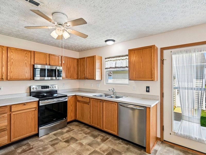 5404 Glendalough Street , Unit C, Canal Winchester, OH 43110 Photo 18