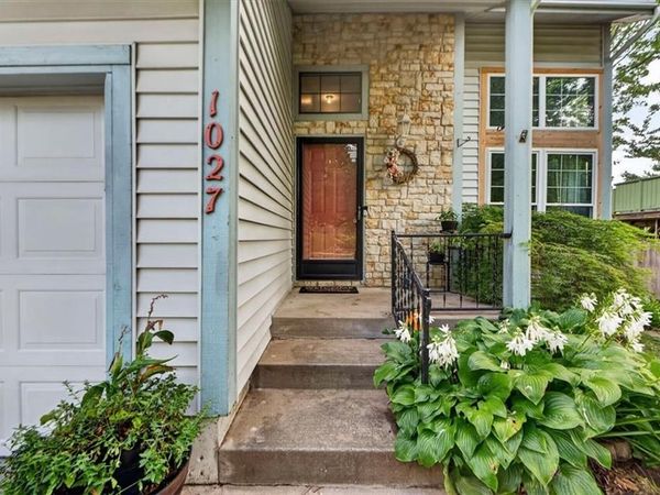 1027 NE Mulberry Street, Lee's Summit, MO 64086
