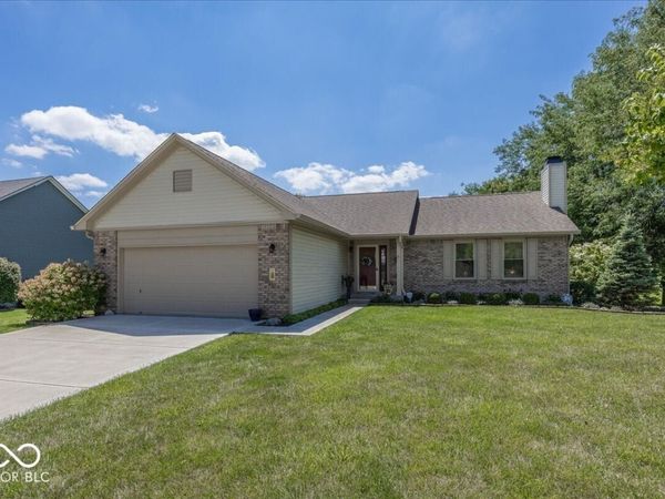 14947 Beacon Boulevard , Carmel, IN 46032