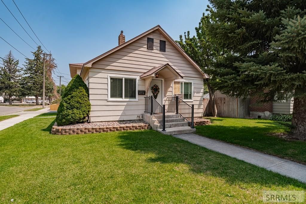 490 Highland Drive, Idaho Falls, ID 83202 Main Photo