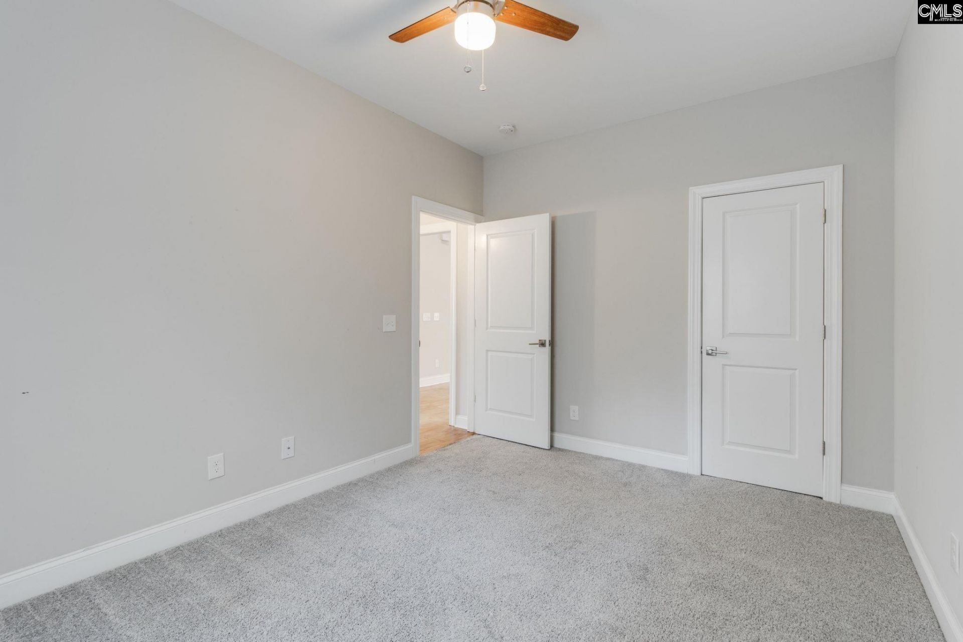 81 Riverview Court  Photo 15