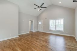 81 Riverview Court photo 4