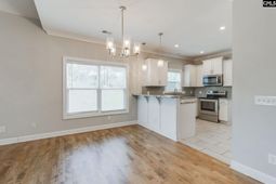 81 Riverview Court photo 4