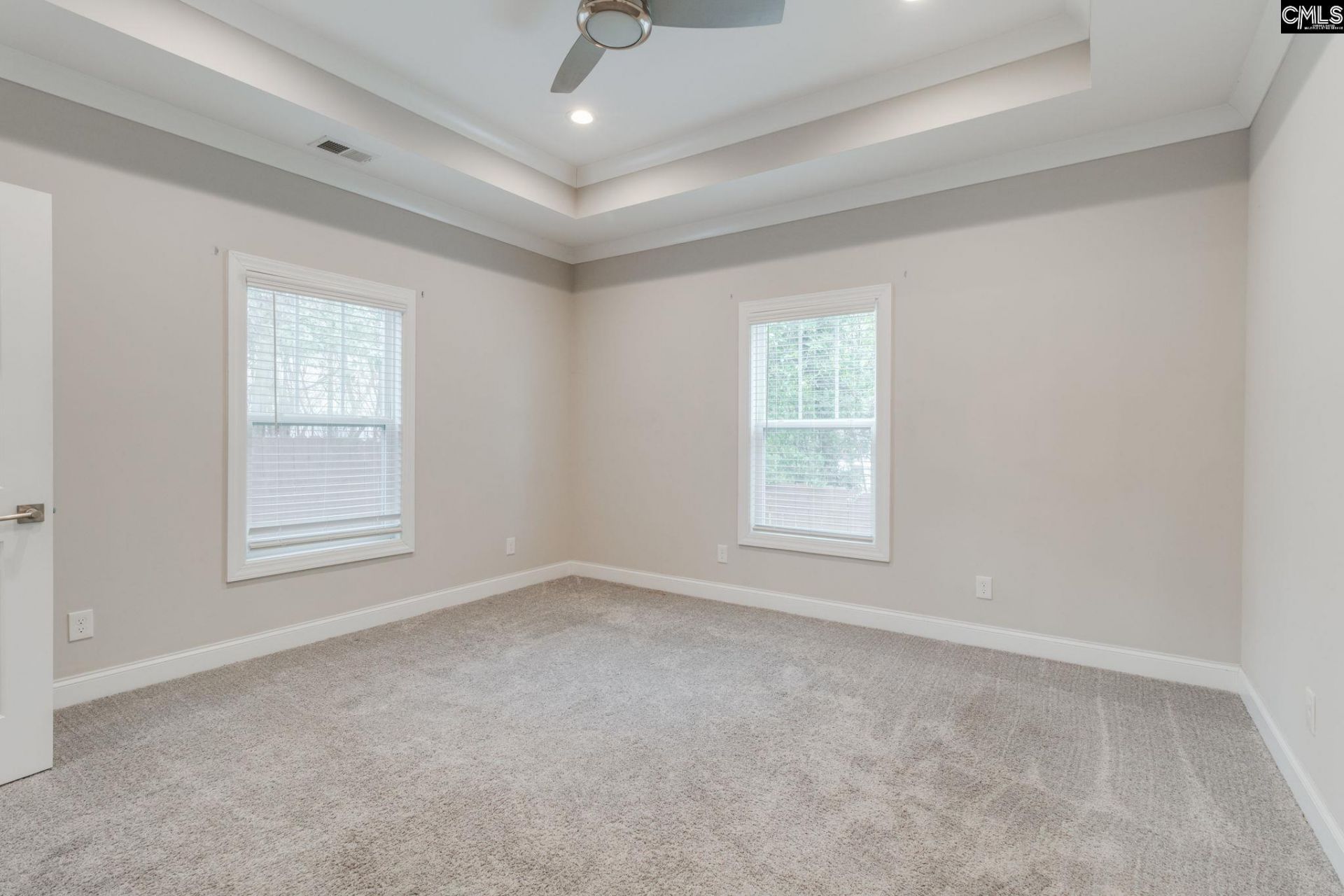 81 Riverview Court Photo 8