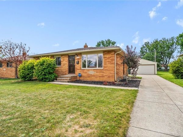 5928 Sweet Birch Drive , Bedford Heights, OH 44146