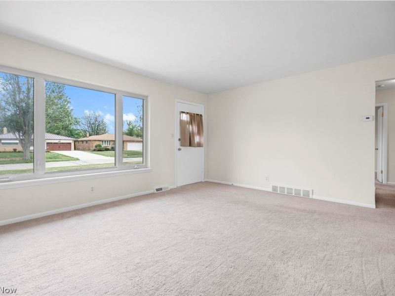 5928 Sweet Birch Drive, Bedford Heights, OH 44146 Photo 7