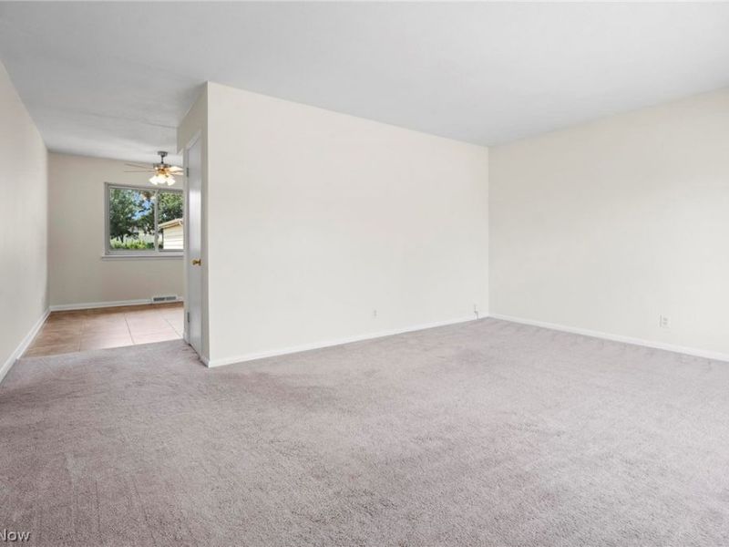 5928 Sweet Birch Drive, Bedford Heights, OH 44146 Photo 9
