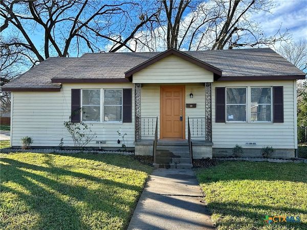1002 N 12 , Temple, TX 76504