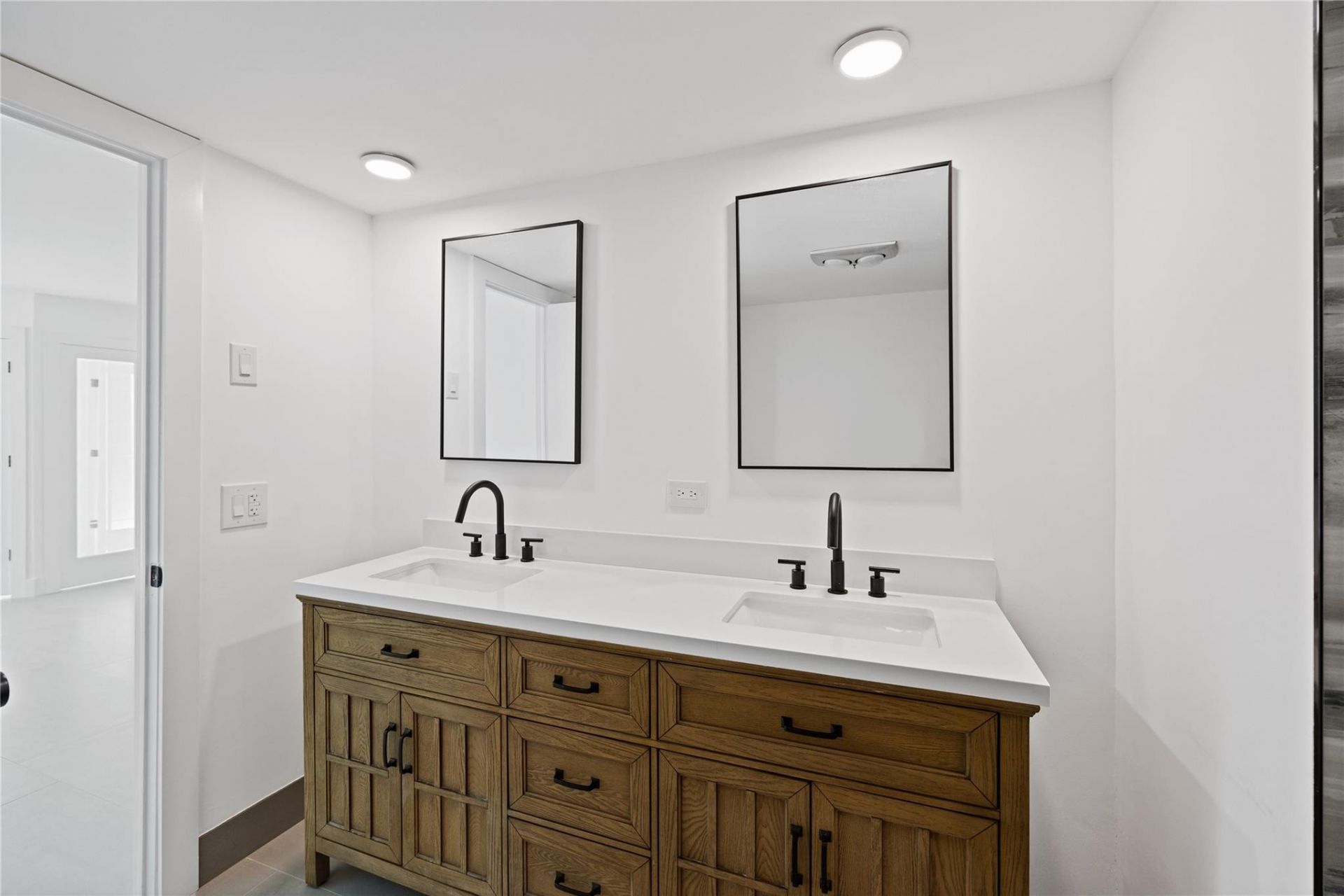 1360 S Ocean Boulevard, Unit 403, Pompano Beach, FL 33062 Photo