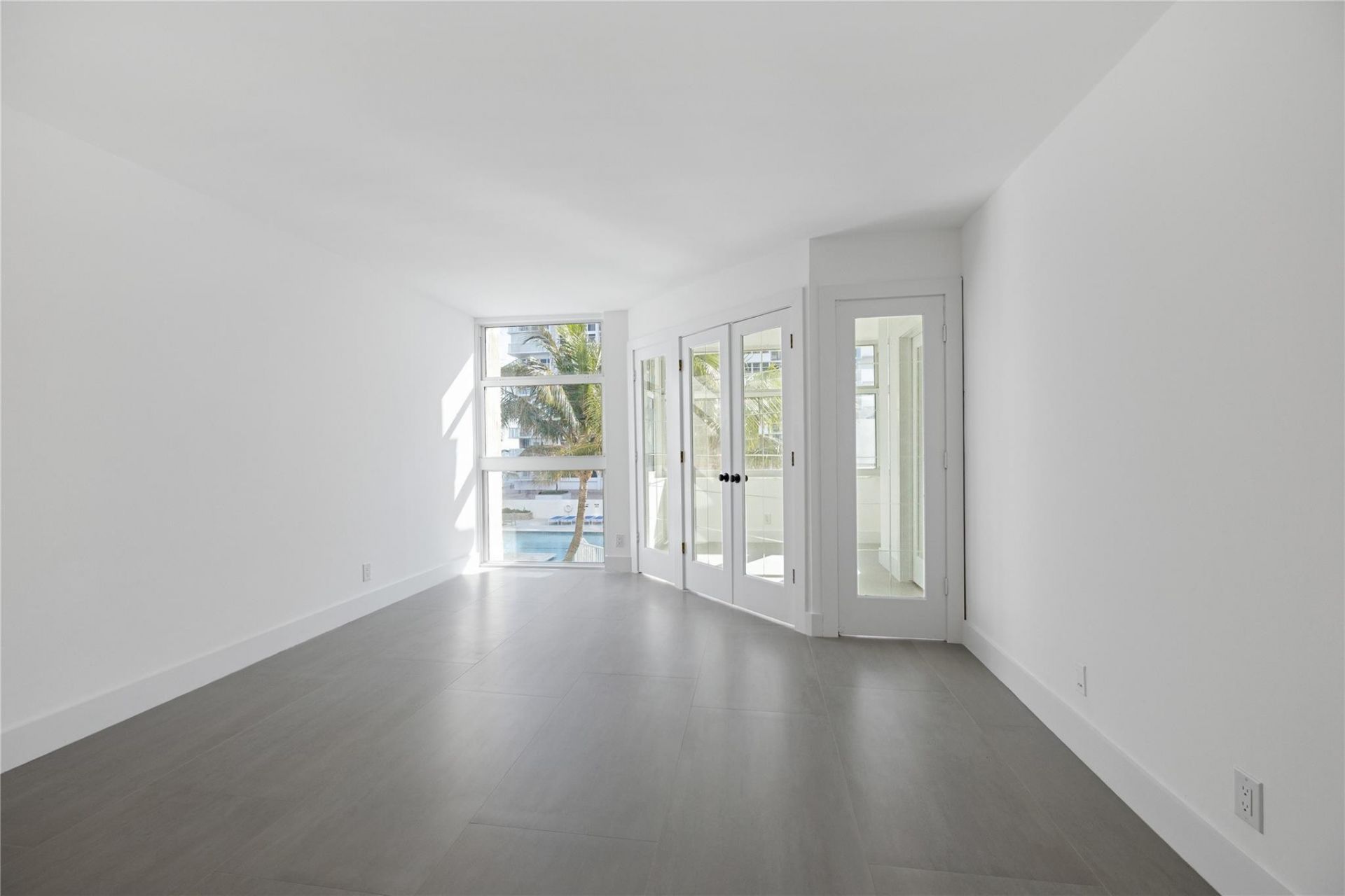 1360 S Ocean Boulevard, Unit 403, Pompano Beach, FL 33062 Photo
