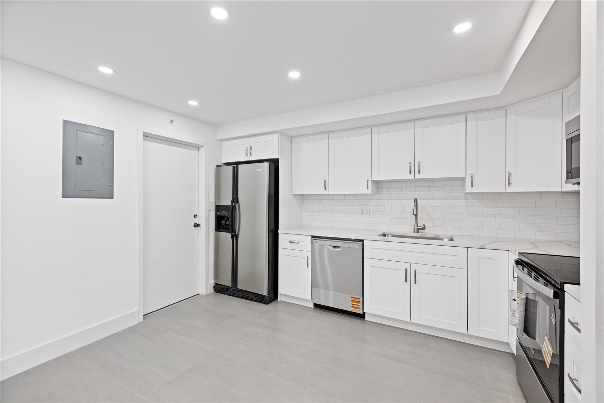 1360 S Ocean Boulevard, Unit 403, Pompano Beach, FL 33062 Photo