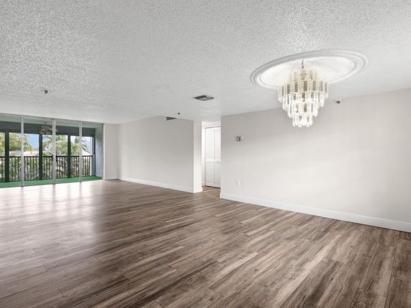 3940 INVERRARY Boulevard, Unit 404-A, Lauderhill, FL 33319