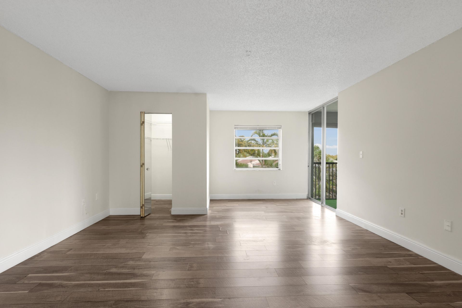3940 Inverrary Boulevard, Unit 404-A, Lauderhill, FL 33319 Photo