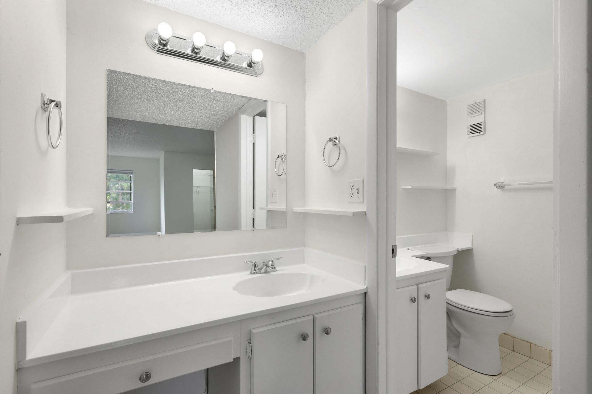 3940 Inverrary Boulevard, Unit 404-A, Lauderhill, FL 33319 Photo