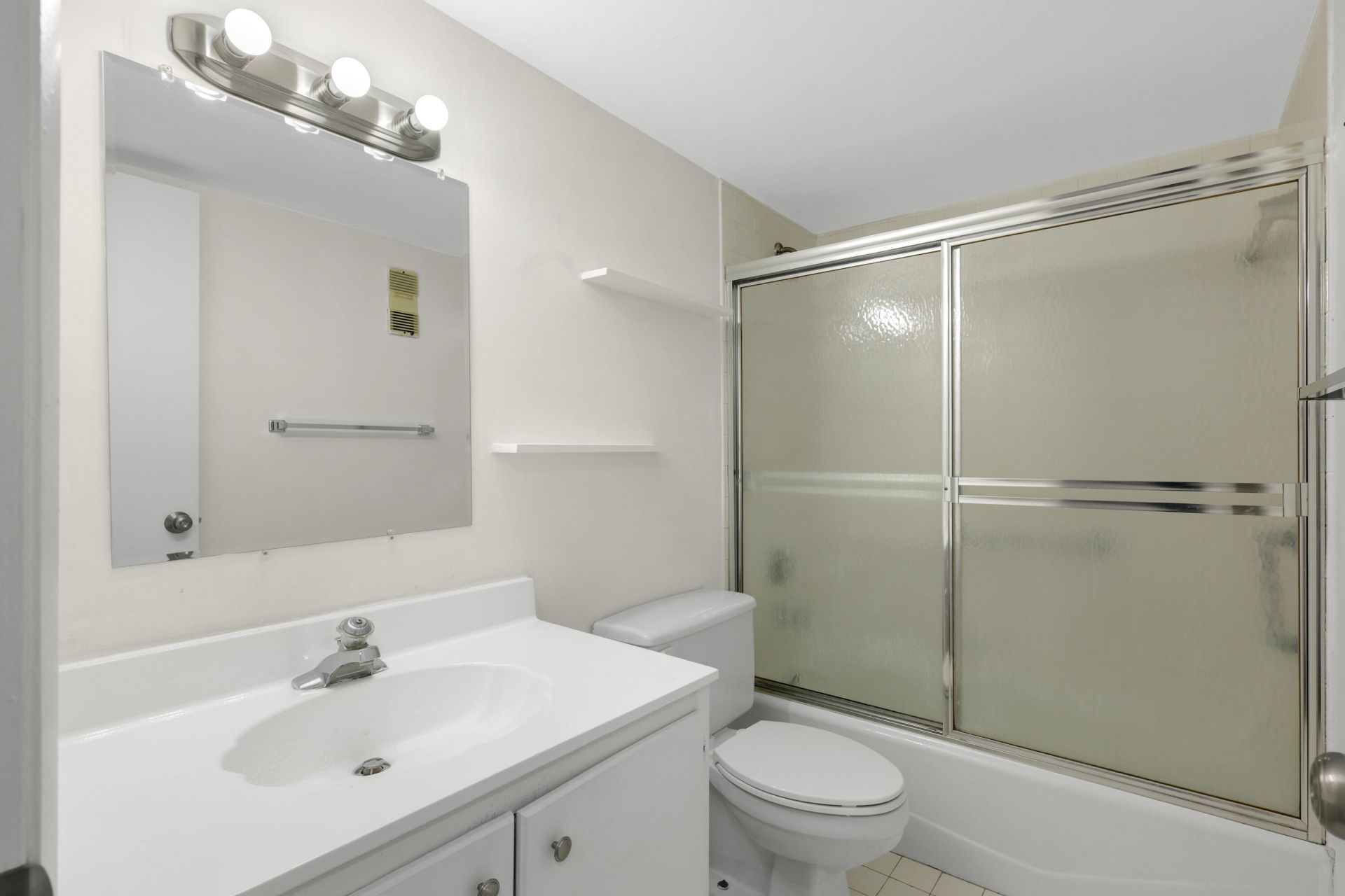3940 Inverrary Boulevard, Unit 404-A, Lauderhill, FL 33319 Photo