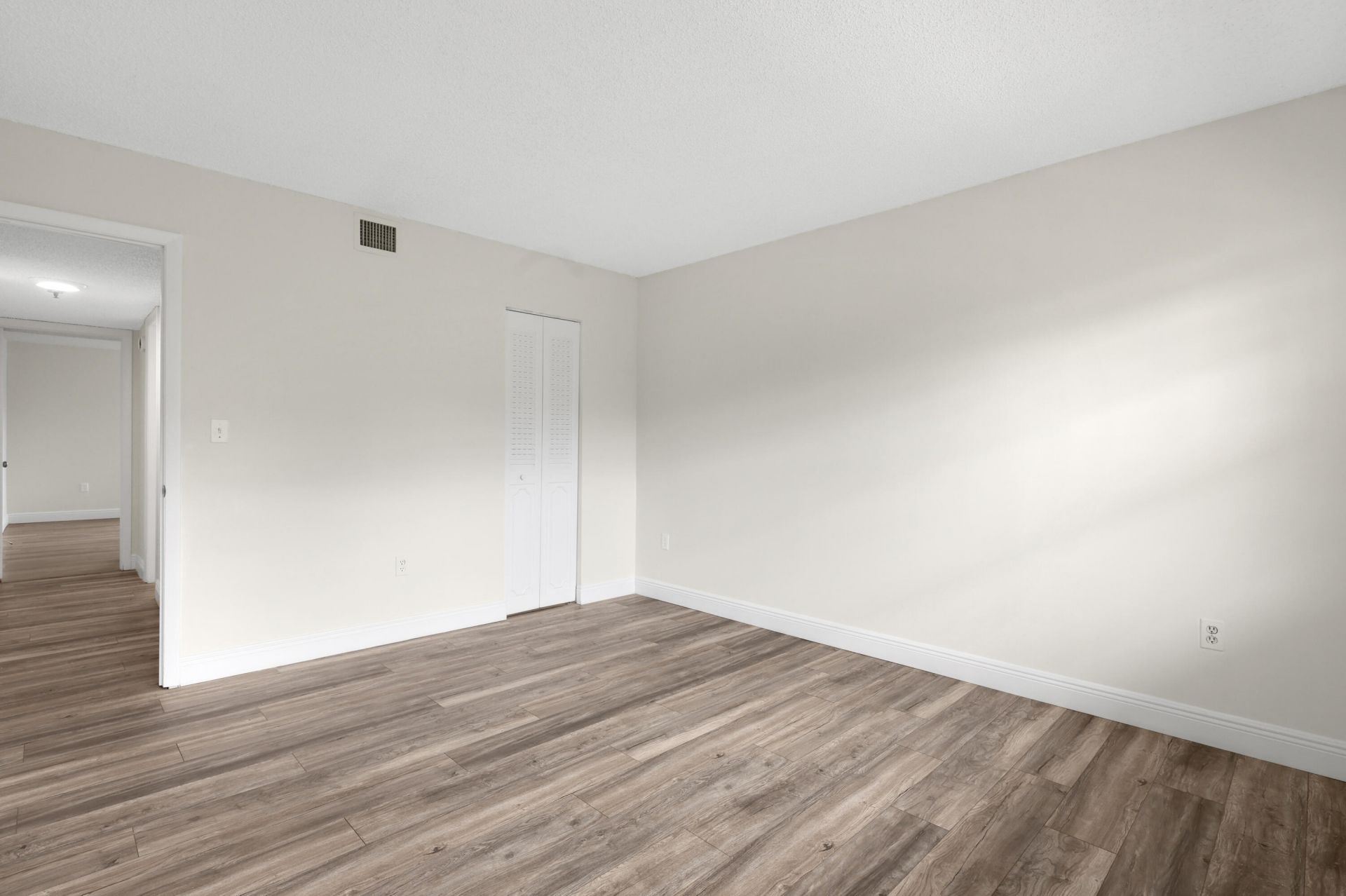 3940 Inverrary Boulevard, Unit 404-A, Lauderhill, FL 33319 Photo